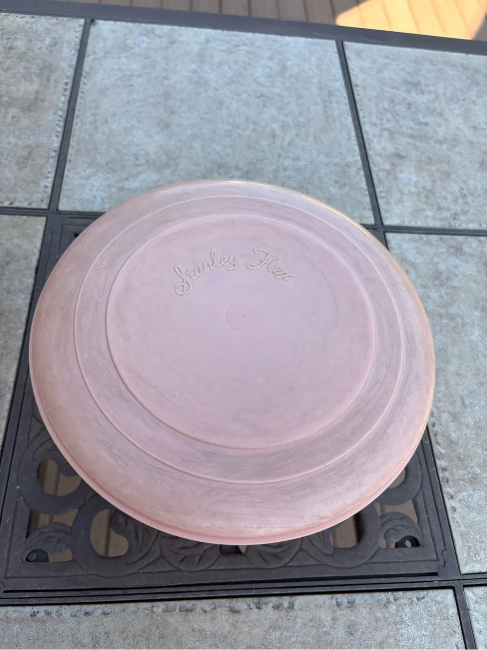 Stanley Flex Plastic Mixing Bowl with Lid - Pink